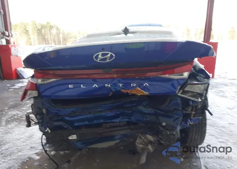 2022 Hyundai Elantra Sel z USA, uszkodzony, nr VIN 5NPLS4AG6NH056156